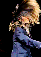 Maroon 5 GIF. Artiesten Ellen Gifs Adam levine Maroon 5 