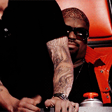 Adam Levine GIF. Artiesten Gifs Adam levine Het zingen Oscars 2015 