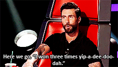 Maroon 5 GIF. Artiesten Gifs Adam levine Maroon 5 The voice 
