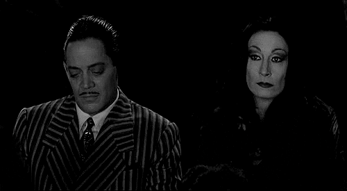 Addams Family GIF. Films en series Zwart wit Gifs Addams family 90s Verveeld Wijnoogst Gomez Addams Morticia De familie ad 