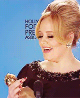 Adele GIF. Artiesten Adele Gifs Glimlach Niet lachen 