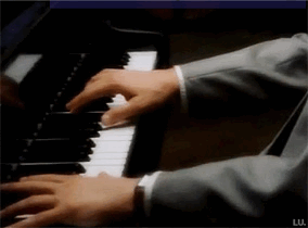 Adrien Brody GIF. Film The pianist Piano Gifs Filmsterren Adrien brody Brandoffer Tweede wereldoorlog Classics Polansk 