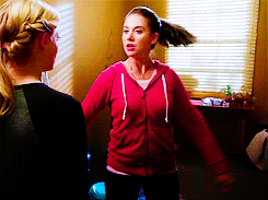 Alison Brie GIF. Gifs Filmsterren Alison brie Community Annie edison Communityedit Minecommunity 