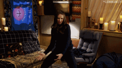 Rood Gifs Filmsterren Alison brie community annie edison 