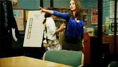Alison Brie GIF. Gifs Filmsterren Alison brie Community Annie edison 