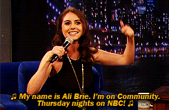 Alison Brie GIF. Gifs Filmsterren Alison brie Community Annie edison 