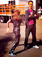 Alison Brie GIF. Gifs Filmsterren Alison brie Community Gillian jacobs 