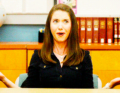 Alison Brie GIF. Gifs Filmsterren Alison brie Community Danny pudi 
