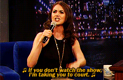Alison Brie GIF. Roken Sigaret Sexy Gifs Filmsterren Alison brie 