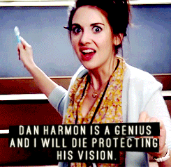 Alison Brie GIF. Interview Gifs Filmsterren Alison brie Community Gemeenschap cast 