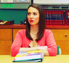 Alison Brie GIF. Dansen Gifs Filmsterren Alison brie Groovende Voelen Community Groef Bop 