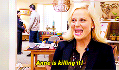 Amy Poehler GIF. Tv Gifs Filmsterren Amy poehler Parks and recreation Leslie knope 