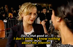 Amy Poehler GIF. Tv Gifs Filmsterren Amy poehler Glimlachen Parks and recreation Leslie knope 