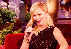 Amy Poehler GIF. Bono Kus Gifs Filmsterren Amy poehler Golden globes Golden globes 2014 