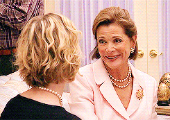Amy Poehler GIF. Tv Gifs Filmsterren Amy poehler Parks and recreation Leslie knope 