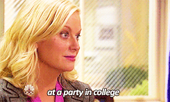 Amy Poehler GIF. Gifs Filmsterren Amy poehler Tina fey High five 