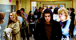 Andrew Garfield GIF. Gifs Filmsterren Andrew garfield Crackship Kristal riet 