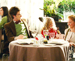 Andrew Garfield GIF. Liefde Bloem Gifs Filmsterren Andrew garfield Beschaamd Schattige 