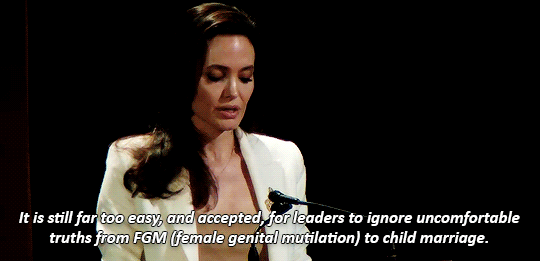 Angelina jolie Gifs Filmsterren meisje onderbroken 
