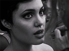 Angelina Jolie GIF. Meisje Angelina jolie Gifs Filmsterren Mooi 