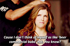 Anna Kendrick GIF. Gifs Filmsterren Anna kendrick Knipperen Sprakeloos 