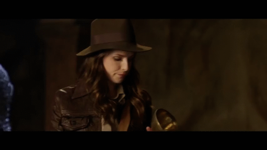 Gifs Filmsterren Anna kendrick heilige graal rode neus rode neus dag 2015 