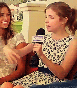 Gifs Filmsterren Anna kendrick helper 