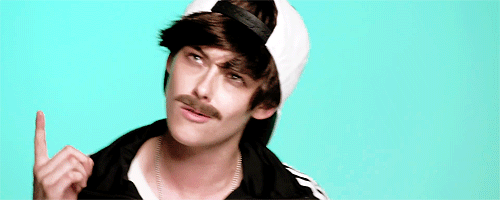 Snor Gifs Filmsterren Anne hathaway ernstig misc vrouwelijk Jenny Lewis slechts een van de jongens 