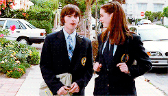 Anne Hathaway GIF. Gifs Filmsterren Anne hathaway Op een dag Jim sturgess 