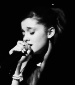 Ariana Grande GIF. Artiesten Ariana grande Gifs Amas2013 