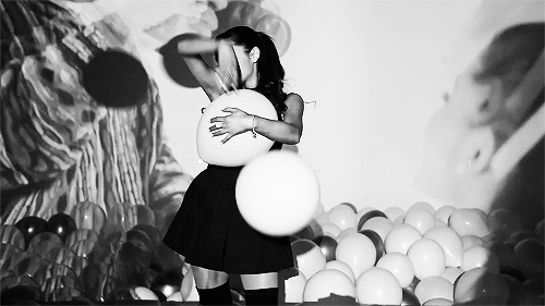 Artiesten ariana grande Gifs 