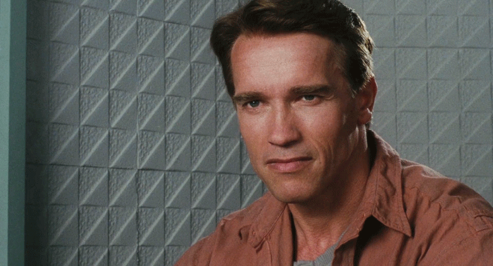 Gifs Filmsterren Arnold schwarzenegger verdrietig teleurgesteld total recall 