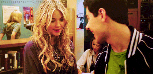 Gifs Filmsterren Ashley benson Ashley Benson s Ashley Benson set 