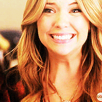 Ashley Benson GIF. Pretty little liars Gifs Filmsterren Ashley benson Pll Hanna marin Pictog 