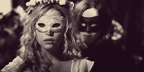 Pretty little liars Gifs Filmsterren Ashley benson PLL hanna marin pictog 