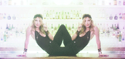 Ashley Benson GIF. Gifs Filmsterren Ashley benson Ashley benson s Ashley benson set 