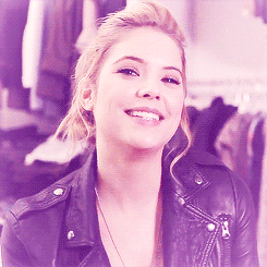 Ashley Benson GIF. Pretty little liars Rood Gifs Filmsterren Ashley benson Ashley benson s 