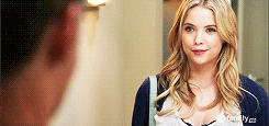 Ashley Benson GIF. Pretty little liars Rood Gifs Filmsterren Ashley benson Ashley benson s 