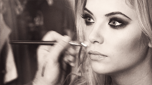 Gifs Filmsterren Ashley benson Ashley Benson s beau beken beau beken s 