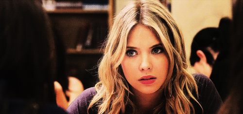 Pretty little liars Rood Gifs Filmsterren Ashley benson Ashley Benson s 