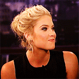 Ashley Benson GIF. Pretty little liars Gifs Filmsterren Ashley benson Pll Hanna marin Pictog 