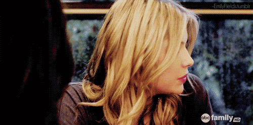 Pretty little liars Rood Gifs Filmsterren Ashley benson Ashley Benson s 