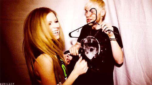 Artiesten Avril lavigne Gifs what the hell 
