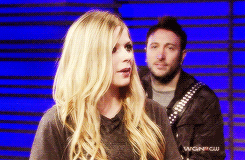 Avril Lavigne GIF. Artiesten Avril lavigne Bril Gifs Blond Canadees 