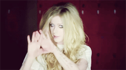 Avril Lavigne GIF. Artiesten Avril lavigne Smile Gifs 