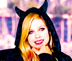 Avril Lavigne GIF. Artiesten Avril lavigne Gifs Opgewonden Schaatsermeisje 