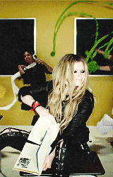 Avril Lavigne GIF. Boos Artiesten Avril lavigne Gifs Teef Gek wijf 