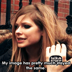 Interview Artiesten Avril lavigne Gifs 