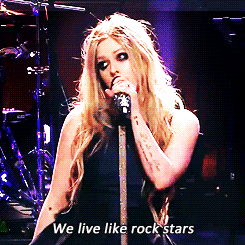 Avril Lavigne GIF. Artiesten Avril lavigne Zwembad Gifs Plezier Skateboard 