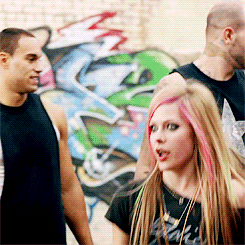 Avril Lavigne GIF. Artiesten Avril lavigne Gifs Zwart en wit 
